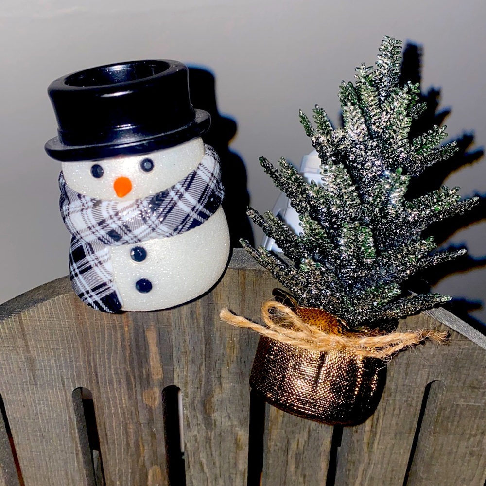 Bath & Body Works Christmas Holiday Plug ins Decor